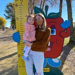 Meet your Posher, Olivia